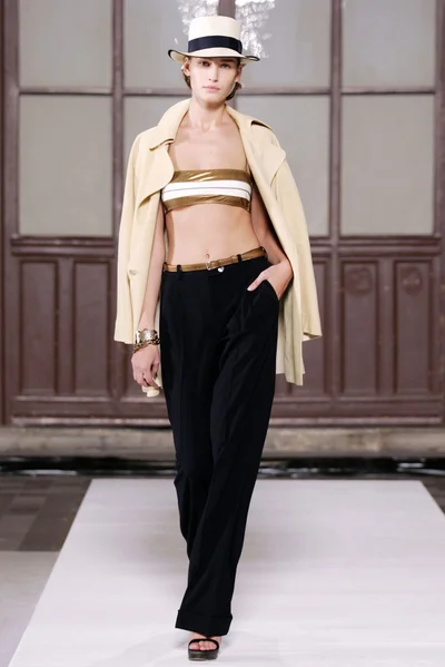 Look 15